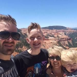 Meet your Posher, Janika